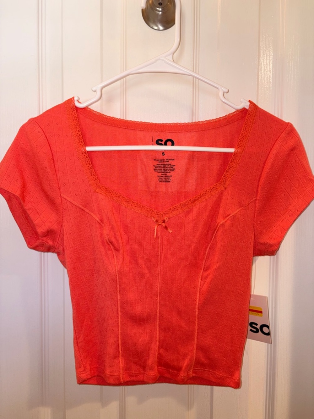 SO Coral Ribbed Scoop Neck Short Sleeve Crop Top